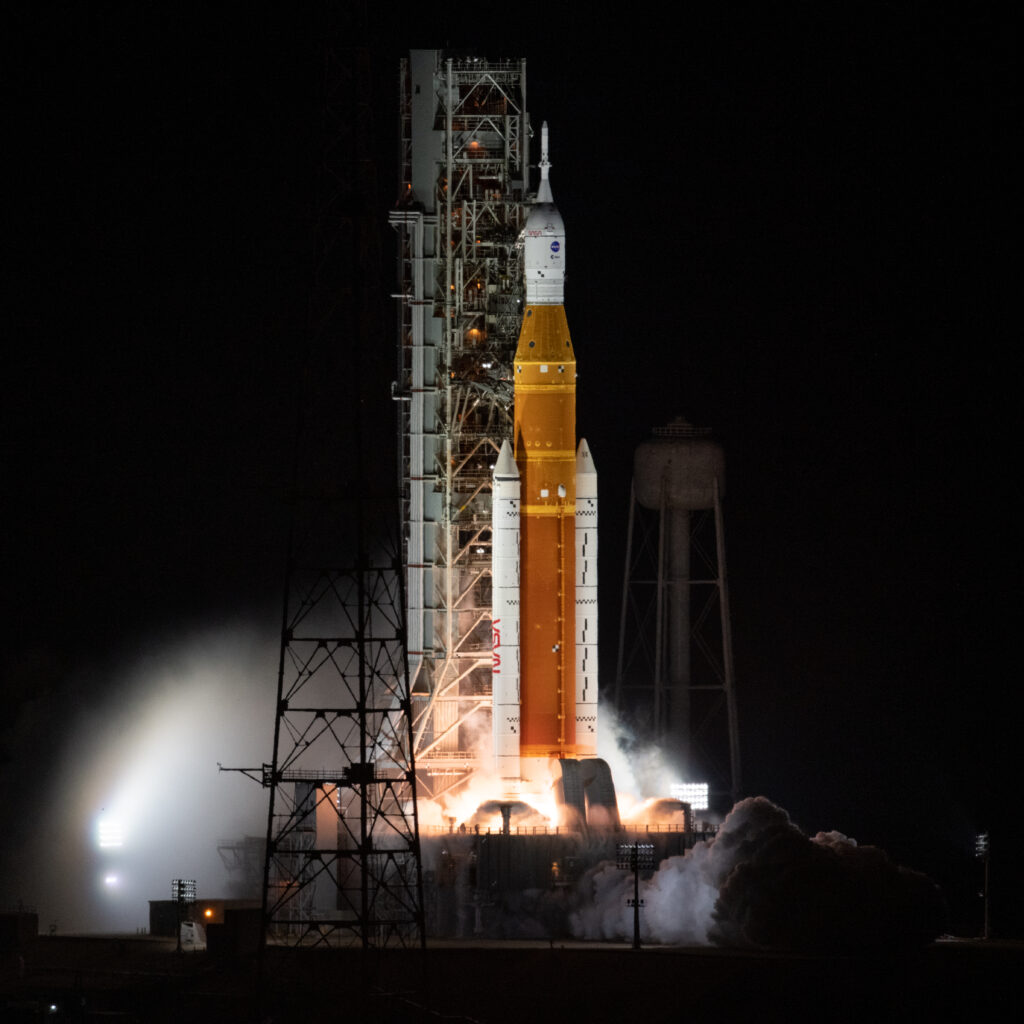 Artemis I launch, NASA image via Wikimedia Commons